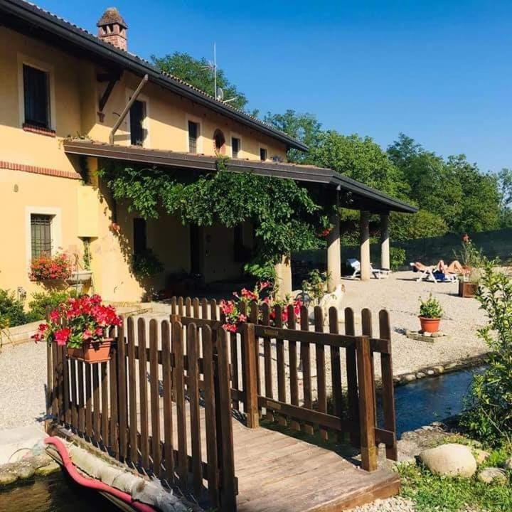 Agriturismo Helianthus Oleggio Exteriér fotografie