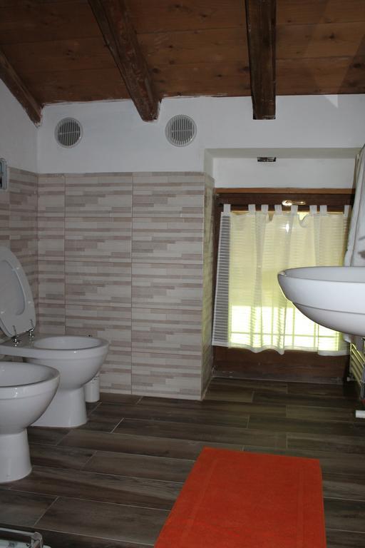 Agriturismo Helianthus Oleggio Pokoj fotografie